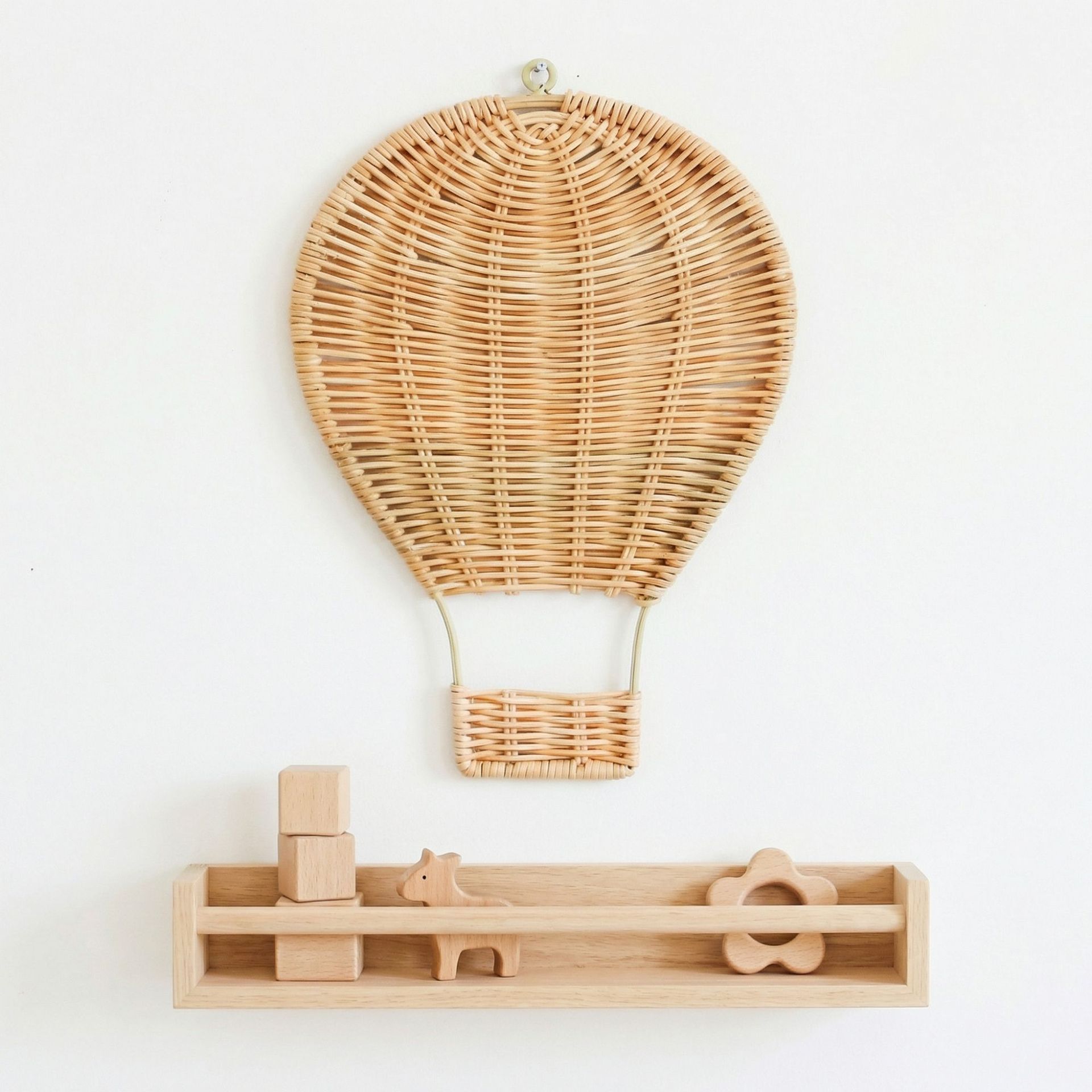 Decorazione da Parete in Ratta - Baby Nursery Hot Air Balloon recensione e prezzo
