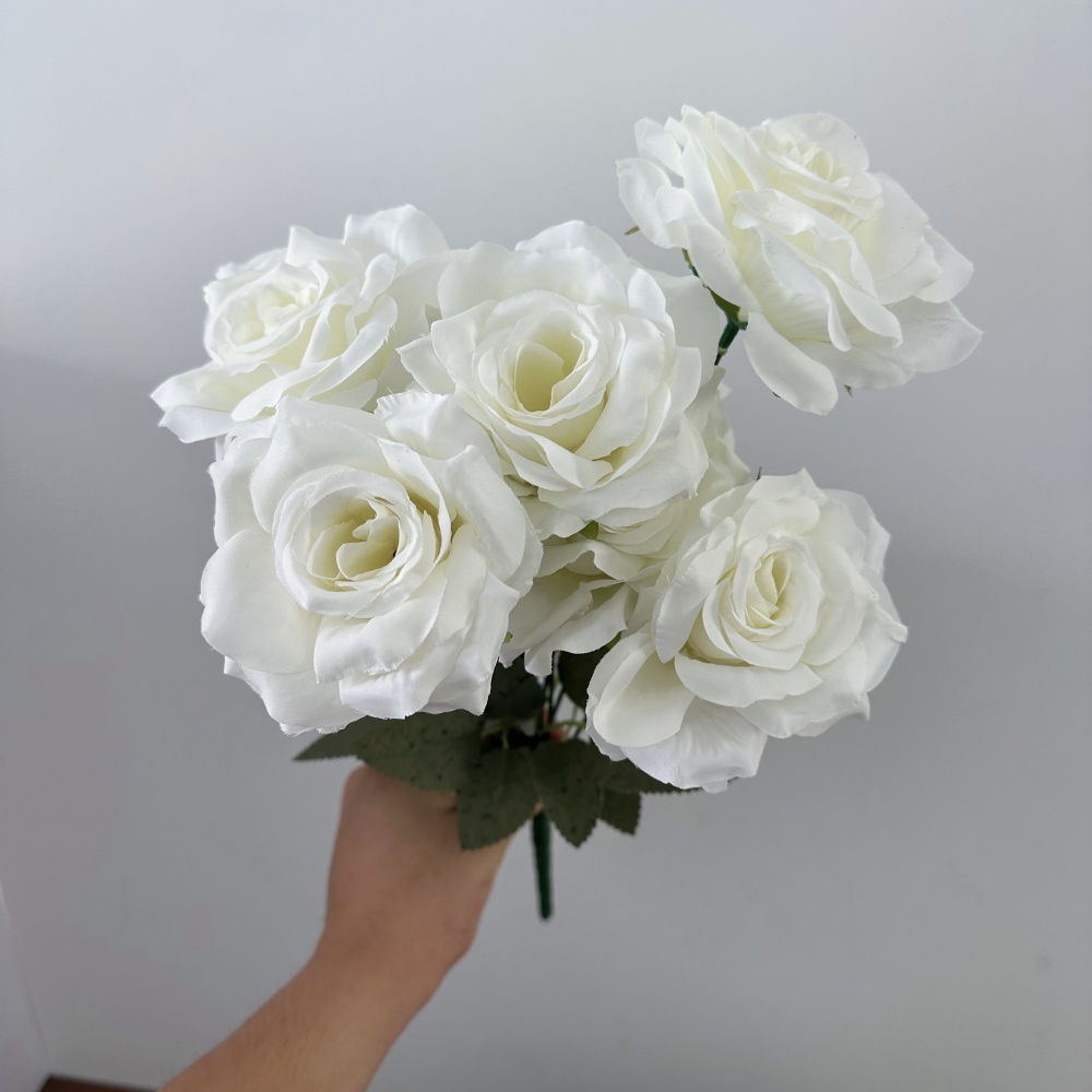 Bellissimo bouquet di rose a 9 - Baby Nursery Vintage recensione e prezzo